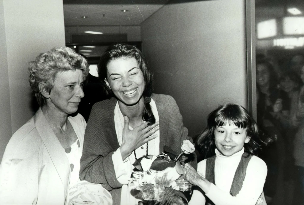 Edyta Górniak z mamą Grażyną Jasik i siostrą, zdjęcie archiwalne