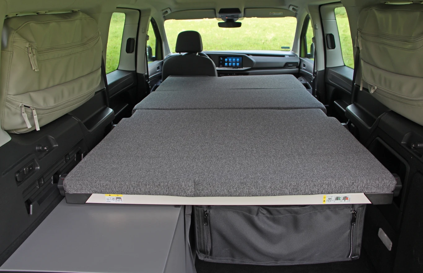Volkswagen Caddy California 2.0 TDI DSG Volkswagen Caddy California 2.0 TDI DSG
