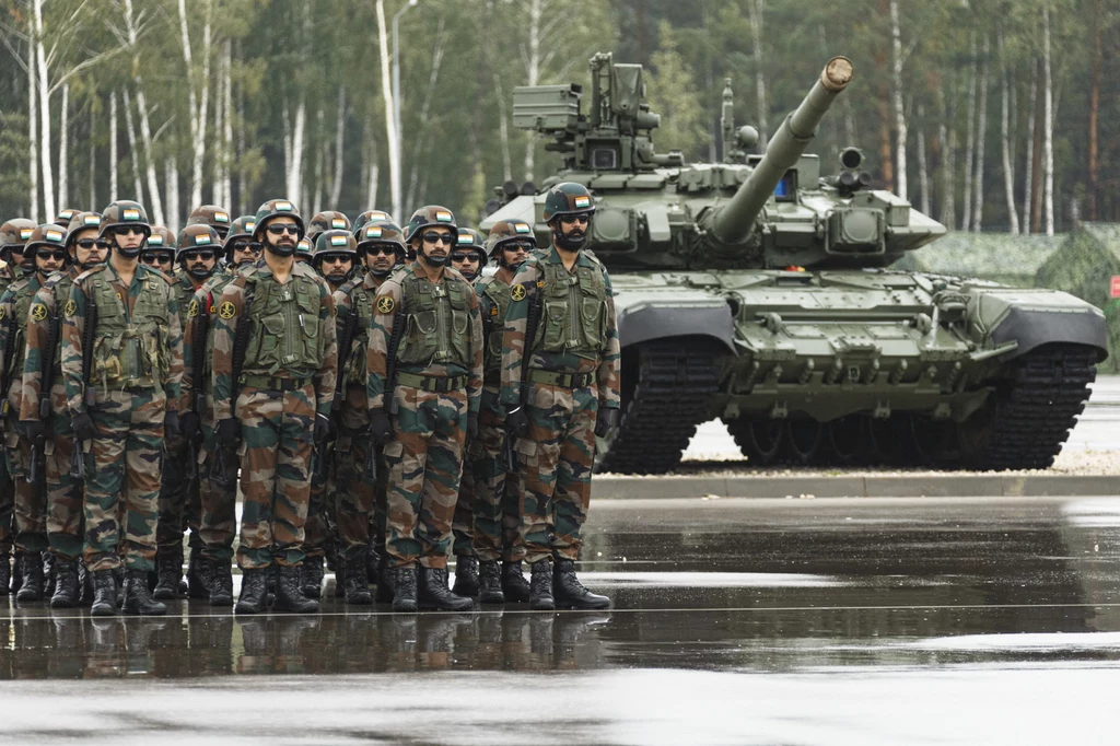 Ruszają ćwiczenia Zapad-2021. Zdaniem KE, Rosja powinna zapewnić transparentność swoich działań wojskowych Ruszają ćwiczenia Zapad-2021. Zdaniem KE, Rosja powinna zapewnić transparentność swoich działań wojskowych