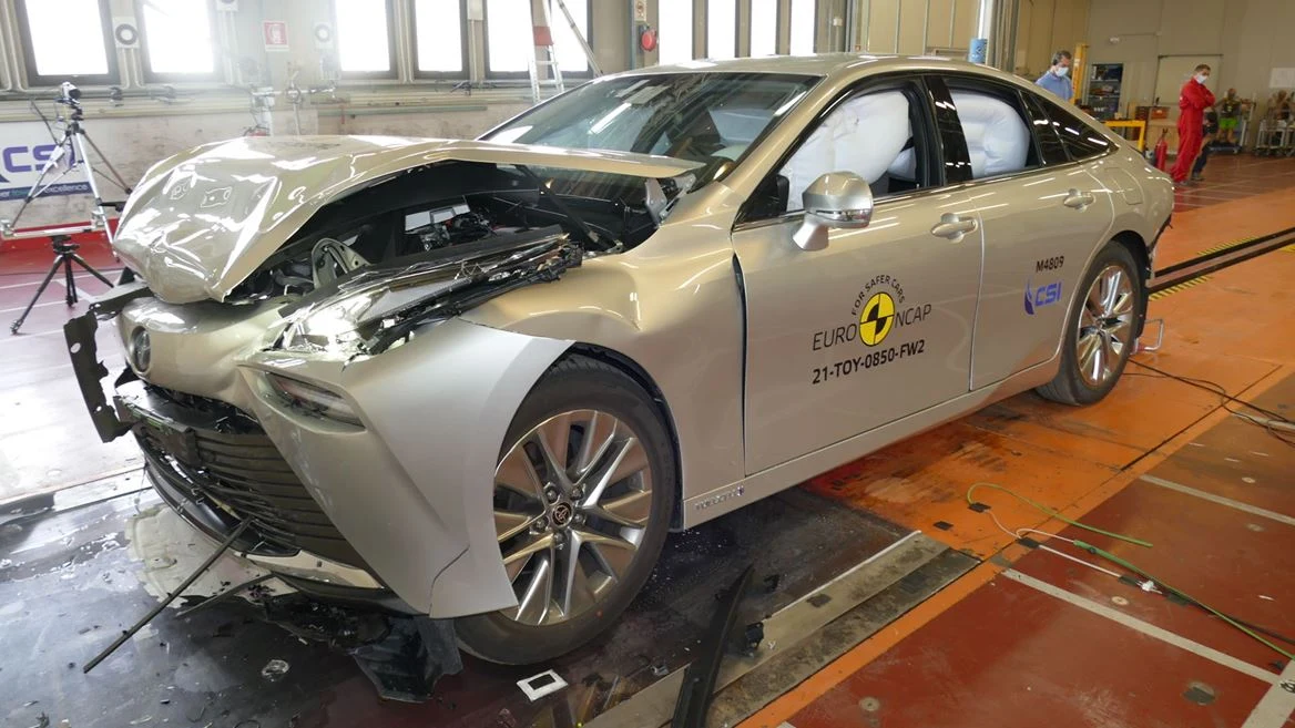 Toyota Mirai - 5 gwiazdek w Euro NCAP Toyota Mirai - 5 gwiazdek w Euro NCAP