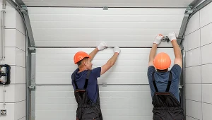 Na rynku dostępne są różne warianty bram segmentowych, dlatego łatwo znaleźć model odpowiadający potrzebom