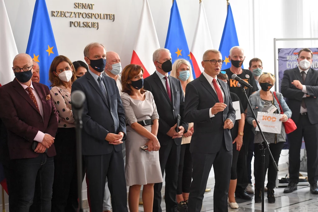 Senatorowie opozycji Senatorowie opozycji