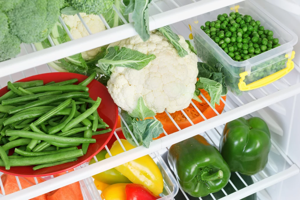 Pojemniki na żywność ułatwią utrzymanie porządku w lodówce