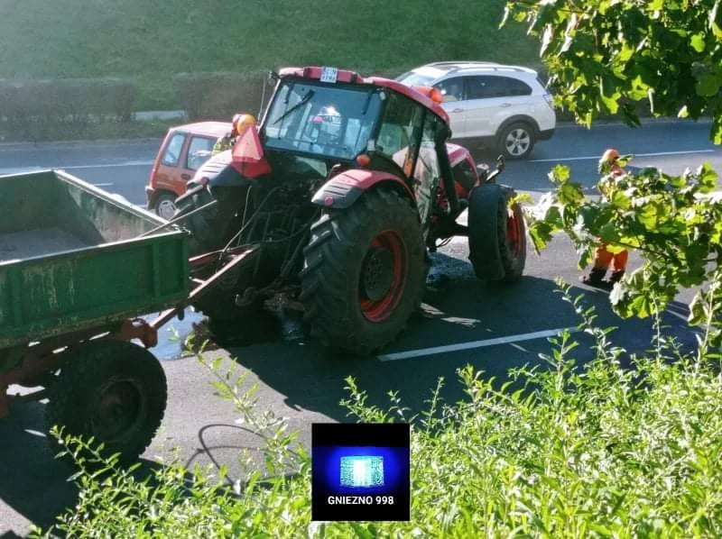 Zderzenie Daewoo Tico i Zetora w Gnieźnie - foto. Gniezno 998