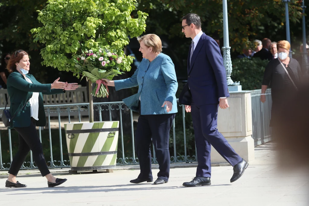 Wcześniej Merkel złożyła kwiaty przy Grobie Nieznanego Żołnierza