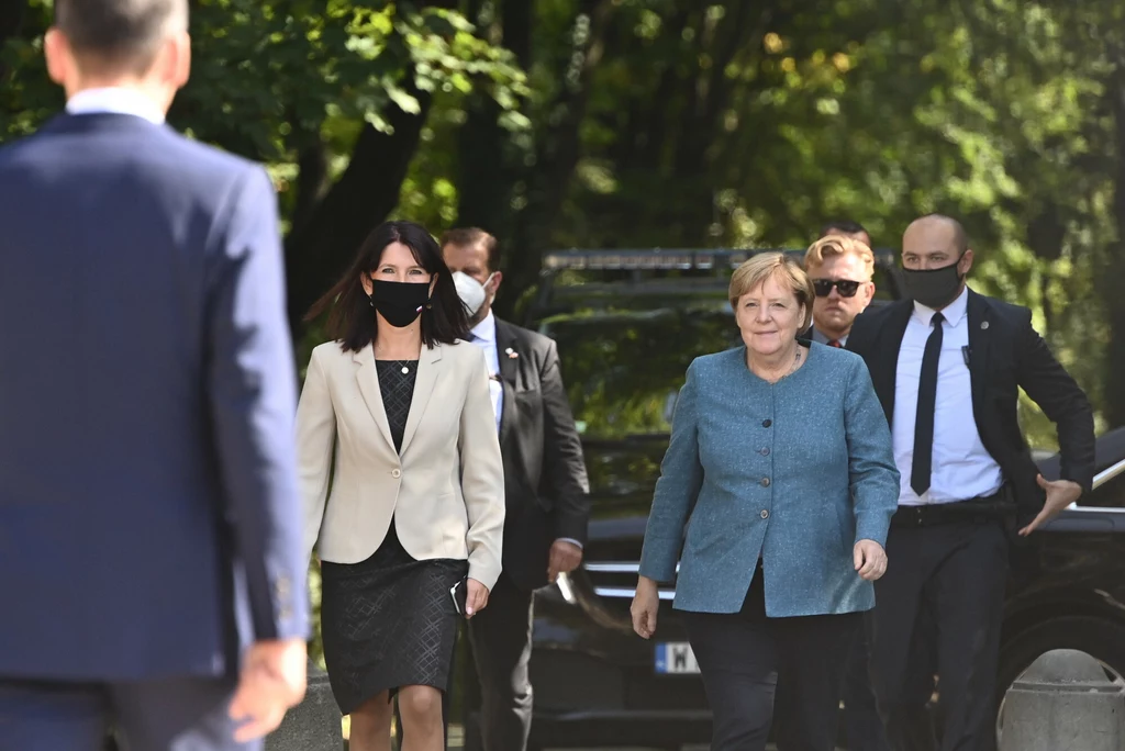 Przed końcem kadencji Merkel chce odwiedzić jeszcze Izrael i Paryż