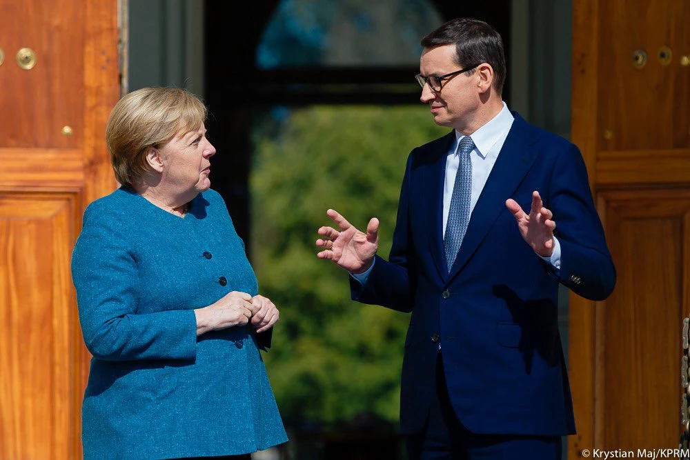 Premier Mateusz Morawiecki spotkał się z Angelą Merkel w Łazienkach Królewskich