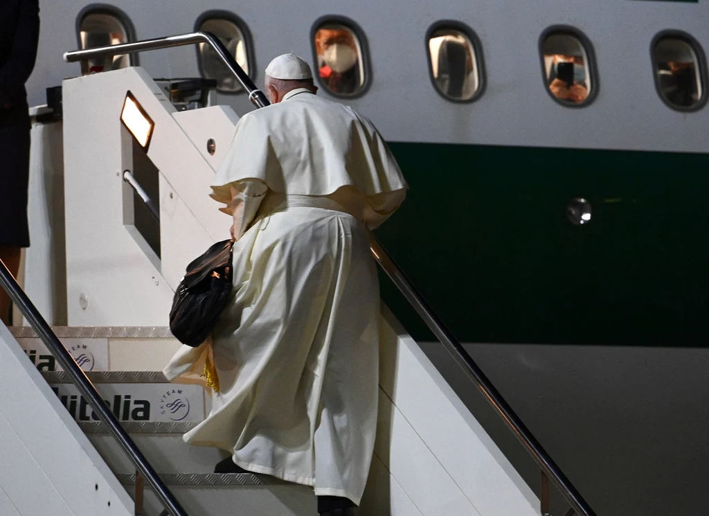 Papież Franciszek przed wylotem, zdjęcie ilustracyjne Papież Franciszek przed wylotem, zdjęcie ilustracyjne