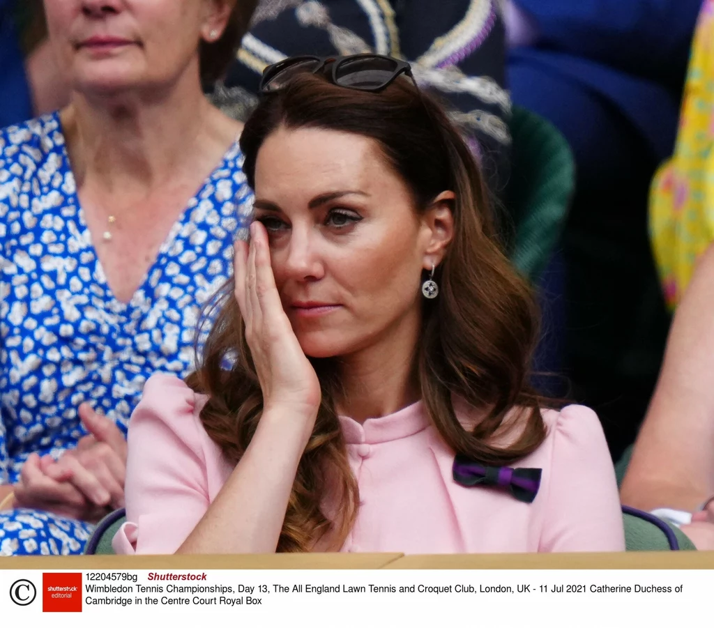 Losy księżnej Kate są bacznie śledzone przez jej najwierniejszych fanów! Losy księżnej Kate są bacznie śledzone przez jej najwierniejszych fanów!