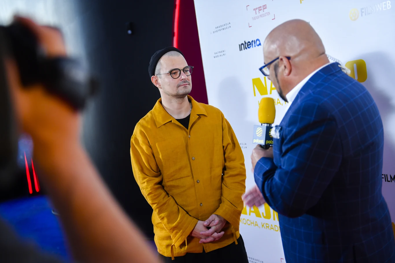 Dawid Ogrodnik i Piotr Gąsowski na premierze filmu  "Najmro. Kocha, kradnie, szanuje"