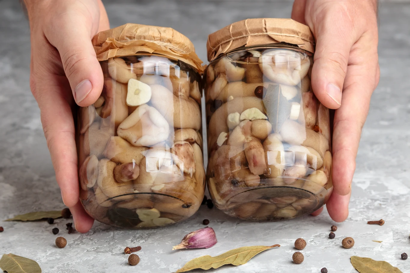 Grzyby z powodzeniem możemy zamarynować, by cieszyły nasze podniebienia także zimą