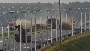 Tir wjechał w auto służb na autostradzie! O krok od tragedii