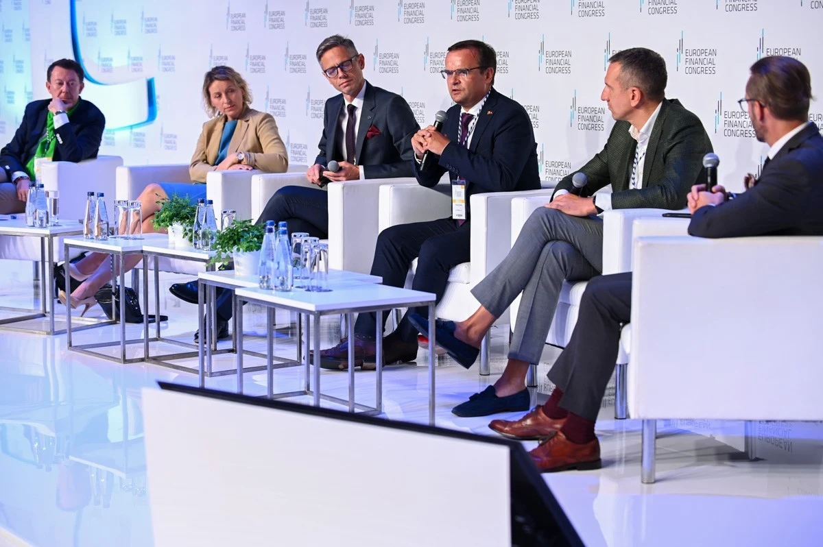 Ile banku powinno być w banku? Nad tym zastanawiali się uczestnicy Europejskiego Kongresu Finansowego Ile banku powinno być w banku? Nad tym zastanawiali się uczestnicy Europejskiego Kongresu Finansowego