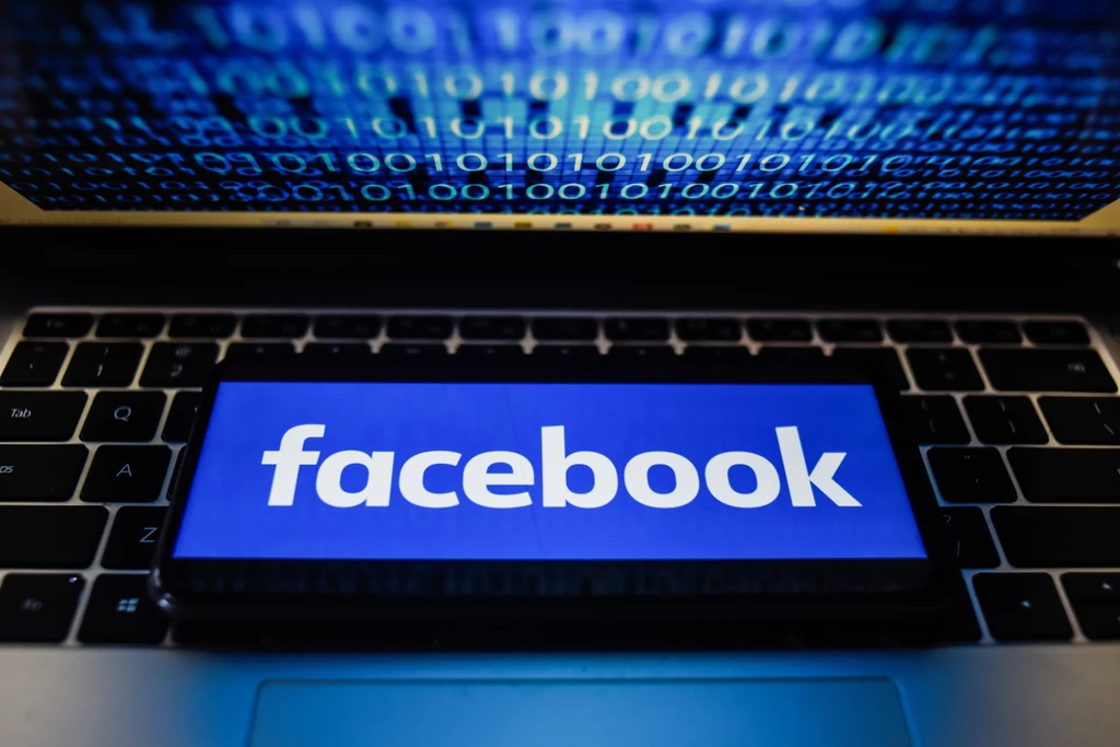 Użytkownicy Facebooka zgłaszają problemy z funkcjonowaniem aplikacji. Zdj. ilustracyjne Użytkownicy Facebooka zgłaszają problemy z funkcjonowaniem aplikacji. Zdj. ilustracyjne