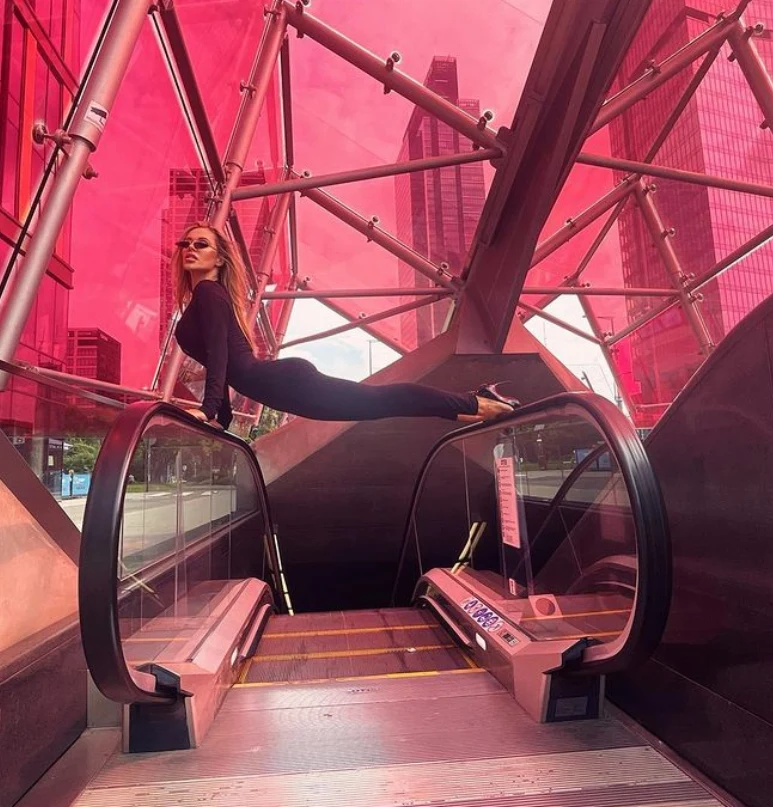 Doda w metrze fot. Instagram (instagram.com/dodaqueen) Doda w metrze fot. Instagram (instagram.com/dodaqueen)