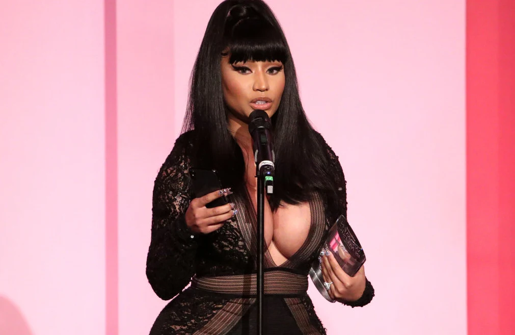 Nicki Minaj dostała telefon z Białego Domu w sprawie szczepionek