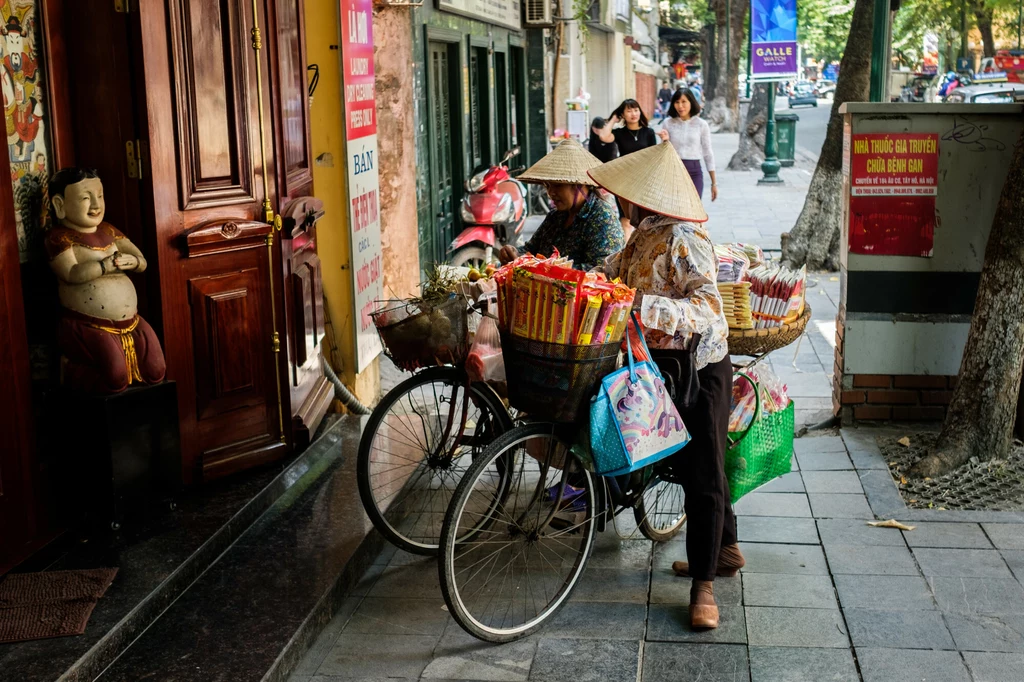 Życie codzienne w starej dzielnicy Hanoi