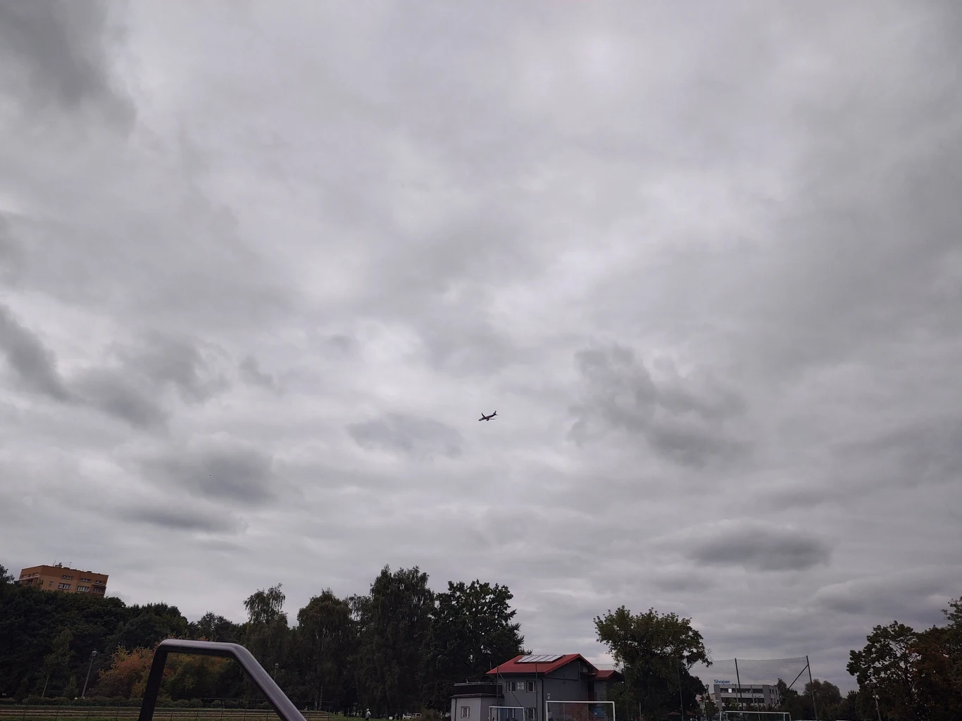 Motorola edge 20 - zdjęcia wykonane głównym obiektywem