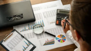 PwC stworzy 100 tys. nowych etatów i zainwestuje 12 mld dol.    