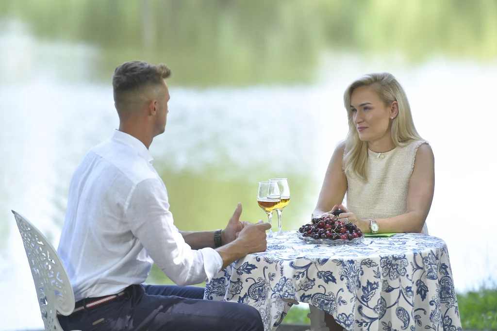 W drugim odcinku "Rolnik szuka żony 8" widzowie obejrzą randki Kamili z kandydatami W drugim odcinku "Rolnik szuka żony 8" widzowie obejrzą randki Kamili z kandydatami