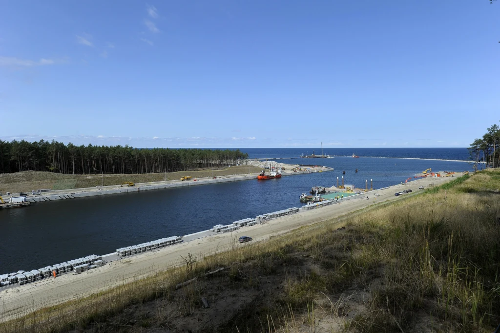 Trwają prace przy przekopie Mierzei Wiślanej