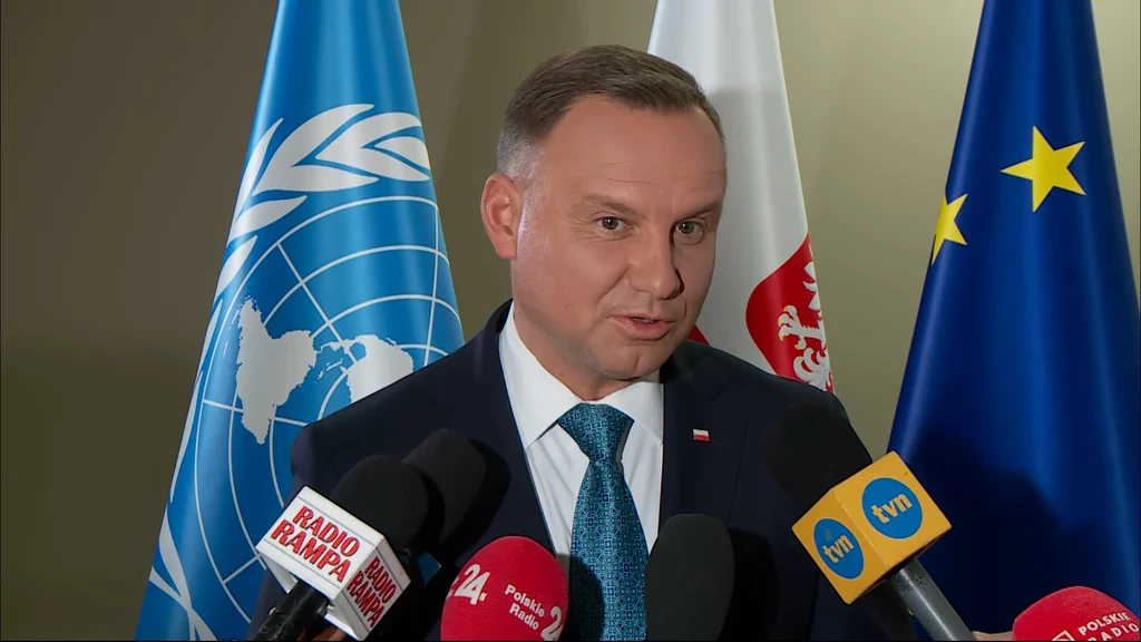 Prezydent Andrzej Duda podczas briefingu w Nowym Jorku Prezydent Andrzej Duda podczas briefingu w Nowym Jorku