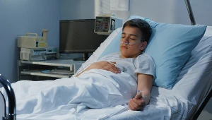 Nastolatek trafił do szpitala z powodu uzależnienia od gry Fortnite