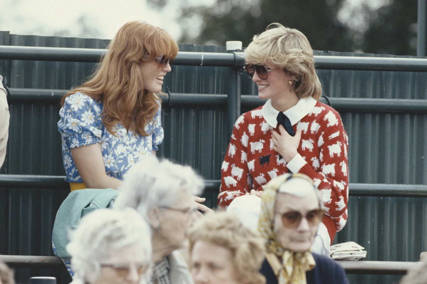 Diana i Sarah Ferguson były dobrymi przyjaciółkami. Do dziś była żona księcia Andrzeja nie pogodziła się ze śmiercią Diany Diana i Sarah Ferguson były dobrymi przyjaciółkami. Do dziś była żona księcia Andrzeja nie pogodziła się ze śmiercią Diany