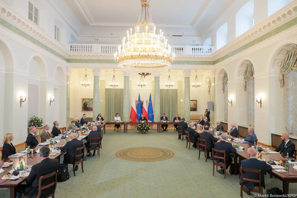 Inauguracyjne posiedzenie prezydenckiej Rady ds. Środowiska, Energii i Zasobów Naturalnych Inauguracyjne posiedzenie prezydenckiej Rady ds. Środowiska, Energii i Zasobów Naturalnych