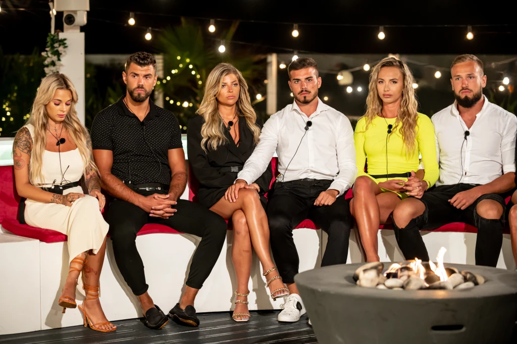 "Love Island. Wyspa Miłości" "Love Island. Wyspa Miłości"