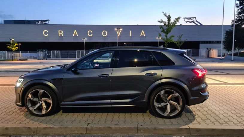 Audi e-tron S