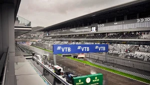 Tor w Soczi zalany deszczem