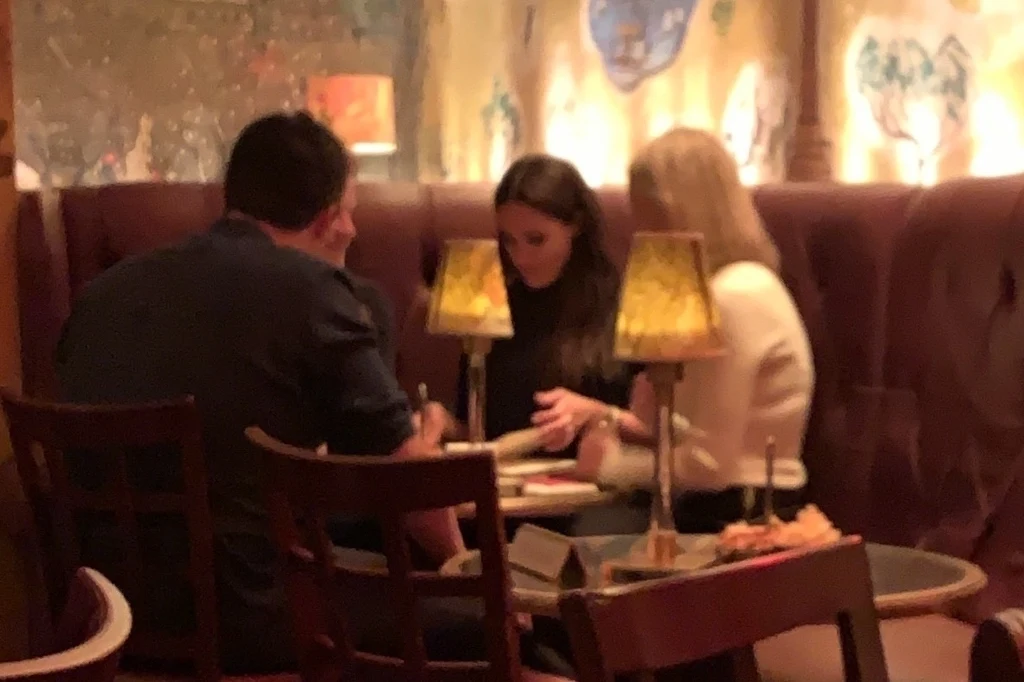 Harry i Meghan w barze w Nowym Jorku Harry i Meghan w barze w Nowym Jorku