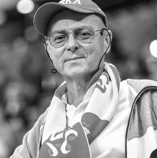 Krzysztof Zalewski nie żyje   /https://www.instagram.com/laczynaspilka/
