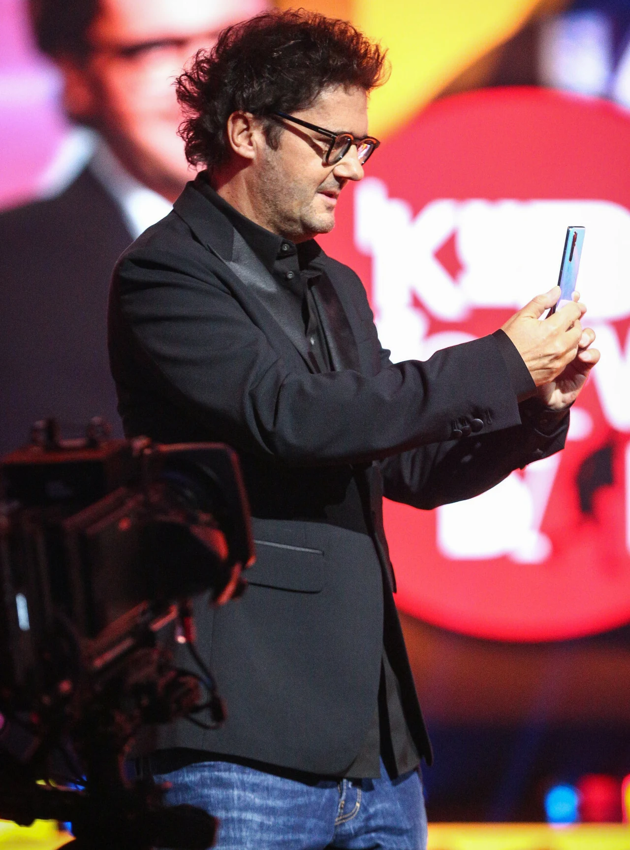 Kuba Wojewódzki na planie show TVN-u