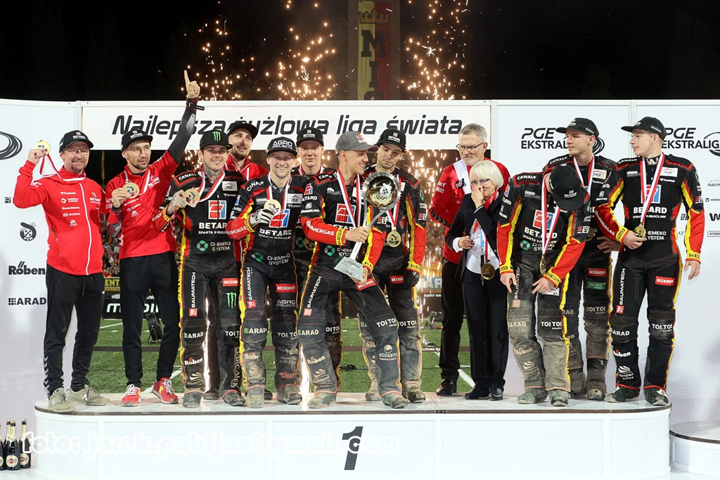 Złoci medaliści DMP 2021 - Betard Sparta Wrocław! Złoci medaliści DMP 2021 - Betard Sparta Wrocław!