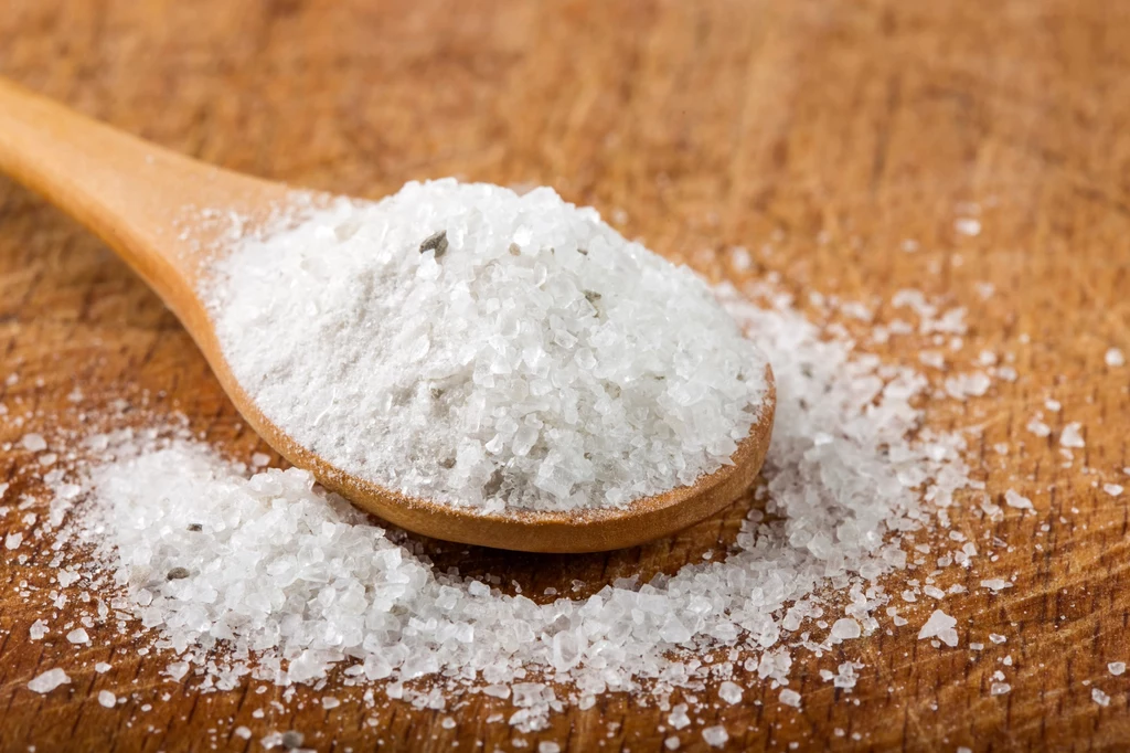 Sól Epsom możesz znaleźć np. w sklepie ze zdrową żywnością, sklepie zielarskim lub w drogerii internetowej
