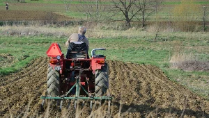Wzrost cen coraz mocniej uderza w emerytów i rencistów - zwłaszcza rolników