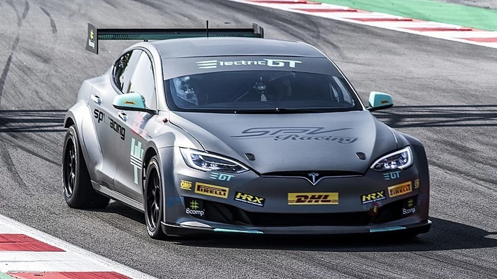 Oto sportowa wersja Tesli Model S P100DL, która weźmie udział w wyścigu Electric GT