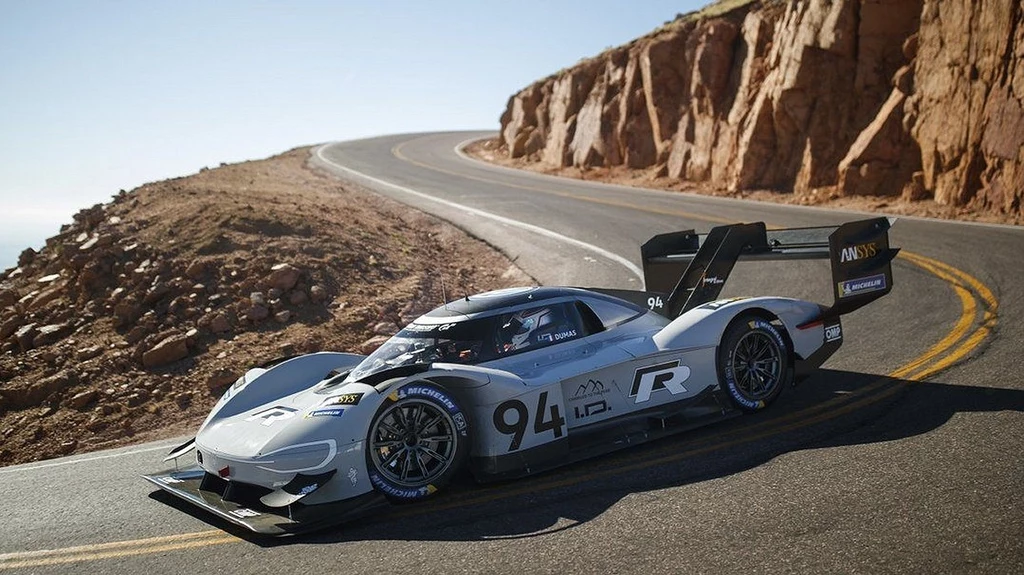 Elektryczny Volkswagen I.D. R. ustanawia nowy rekord przejazdu na Pikes Peak