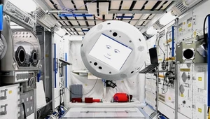 Dziś na orbitę leci inteligentny robot od IBM-a. Pomoże astronautom w badaniach