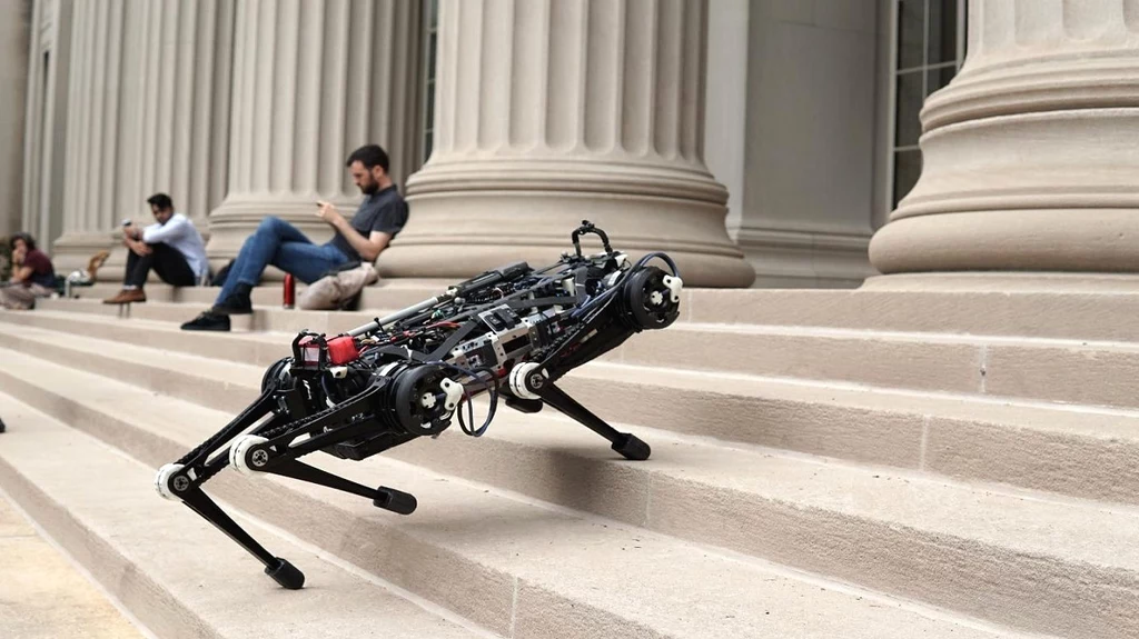 Robo-gepard z MIT zna więcej sztuczek od SpotaMini z Boston Dynamics