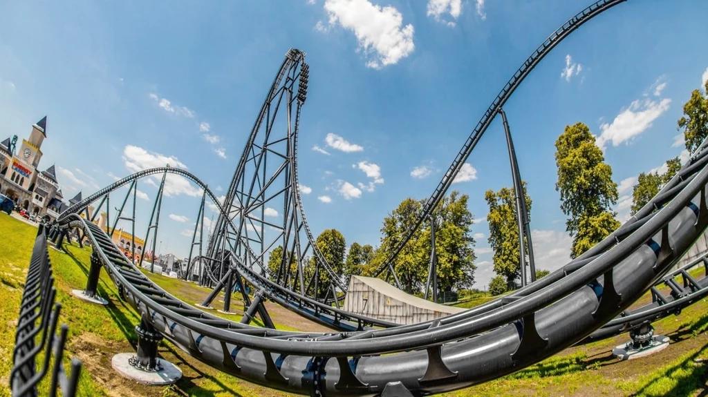 Najwyższy i najszybszy Mega Coaster w Europie już otwarty. Zobaczcie pierwszą jazdę