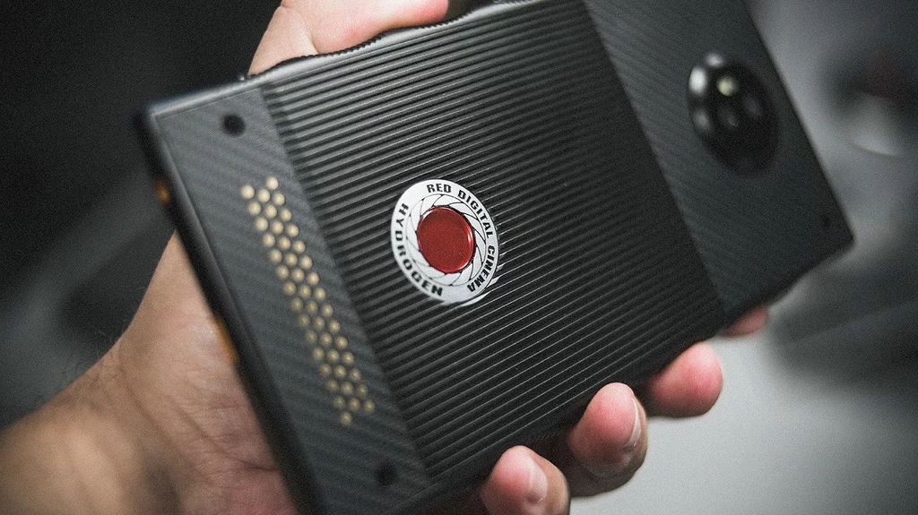 Holograficzny smartfon RED Hydrogen One opóźniony, ale poznaliśmy nowe szczegóły