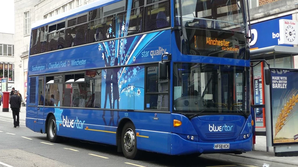 Oto pierwszy ekologiczny autobus, który oczyszcza powietrze w mieście