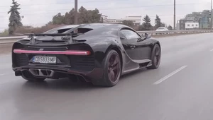 Zobacz, jak hipersamochód Bugatti Chiron rozpędza się na torze do 418 km/h