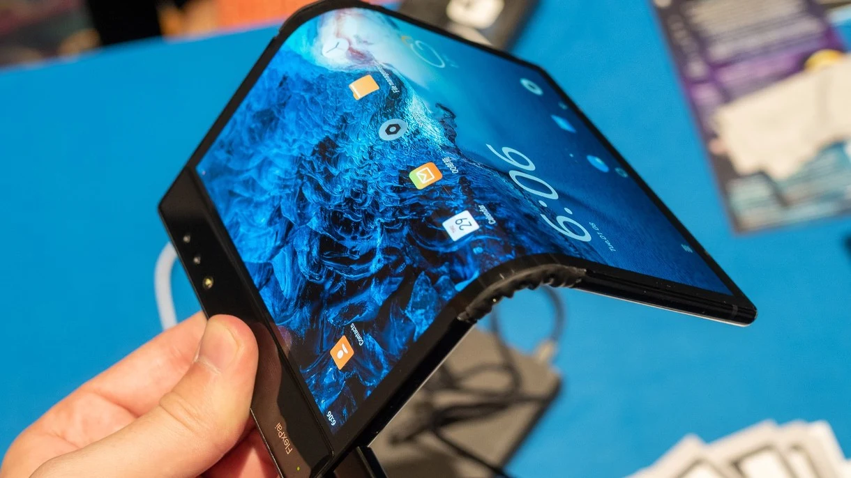 Zobaczcie Royole FlexPai na CES 2019, pierwszy na świecie składany smartfon Zobaczcie Royole FlexPai na CES 2019, pierwszy na świecie składany smartfon