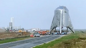 Zobaczcie, jak Starhopper od SpaceX został przeniesiony na platformę startową