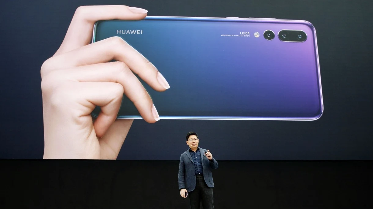 Meng Wanzhou, szefowa Huawei i córka założyciela firmy woli urządzenia Apple Meng Wanzhou, szefowa Huawei i córka założyciela firmy woli urządzenia Apple