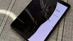 Samsung Galaxy Fold to porażka. „Wyświetlacz łamie się po jednym dniu”